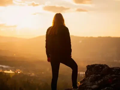 Meditation Class Glencairn -Woman looking at the dawn